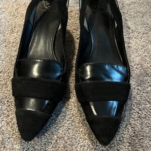 Tory Burch blank pumps